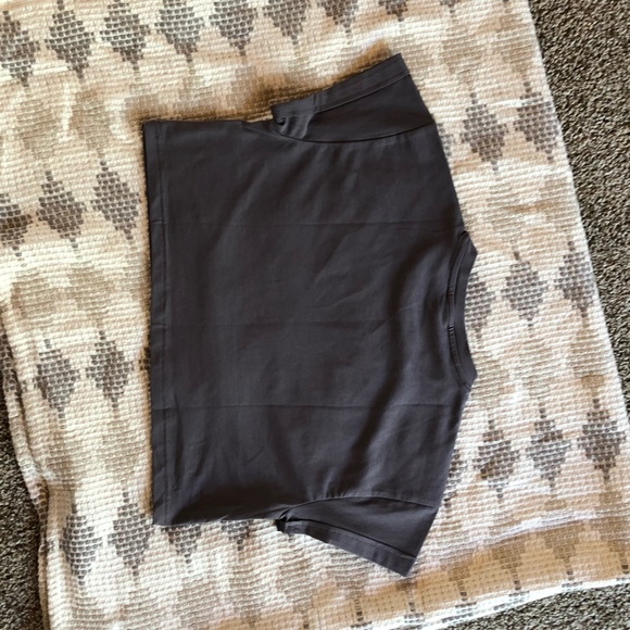 Gymshark Fraction Crop Top - Picture 4 of 6